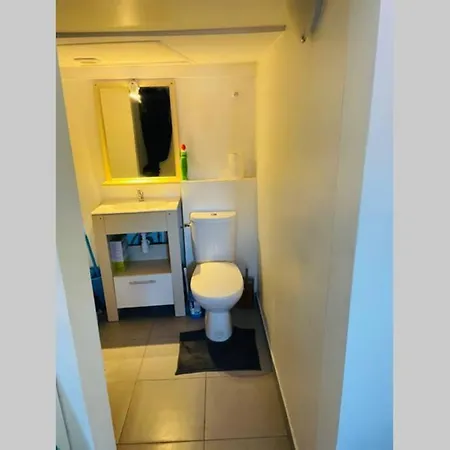 Joli Petit Studio En Plein Coeur Centre Ville * Méru